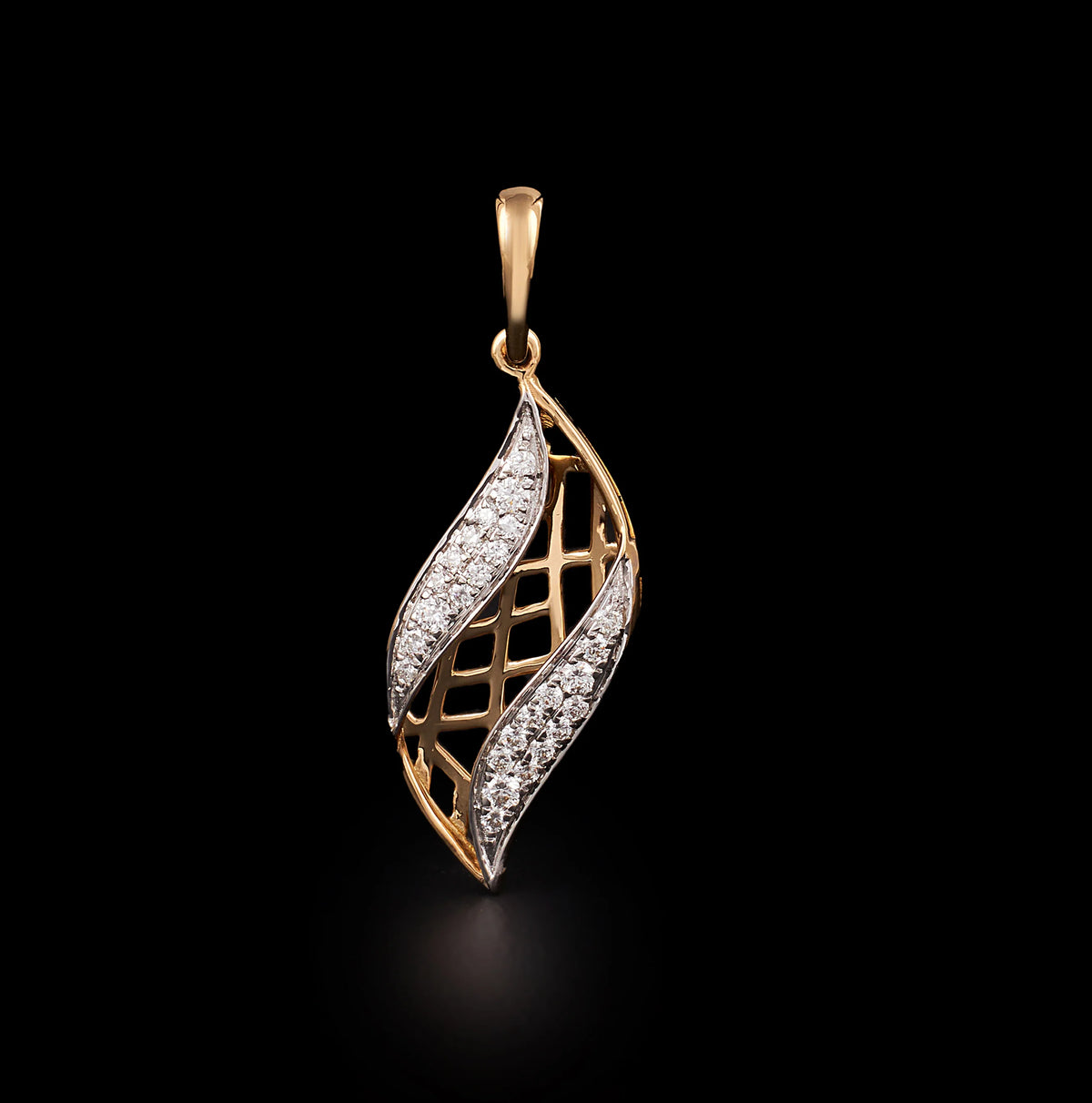 Leafe Diamond Pendant